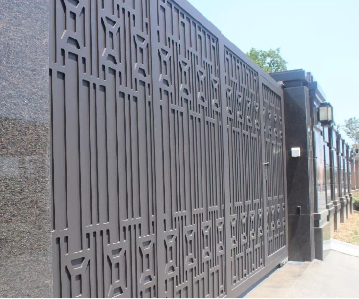 适辉铝雕门、铜雕门