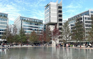 杭州天目里车库门采用RB1000平移门电机