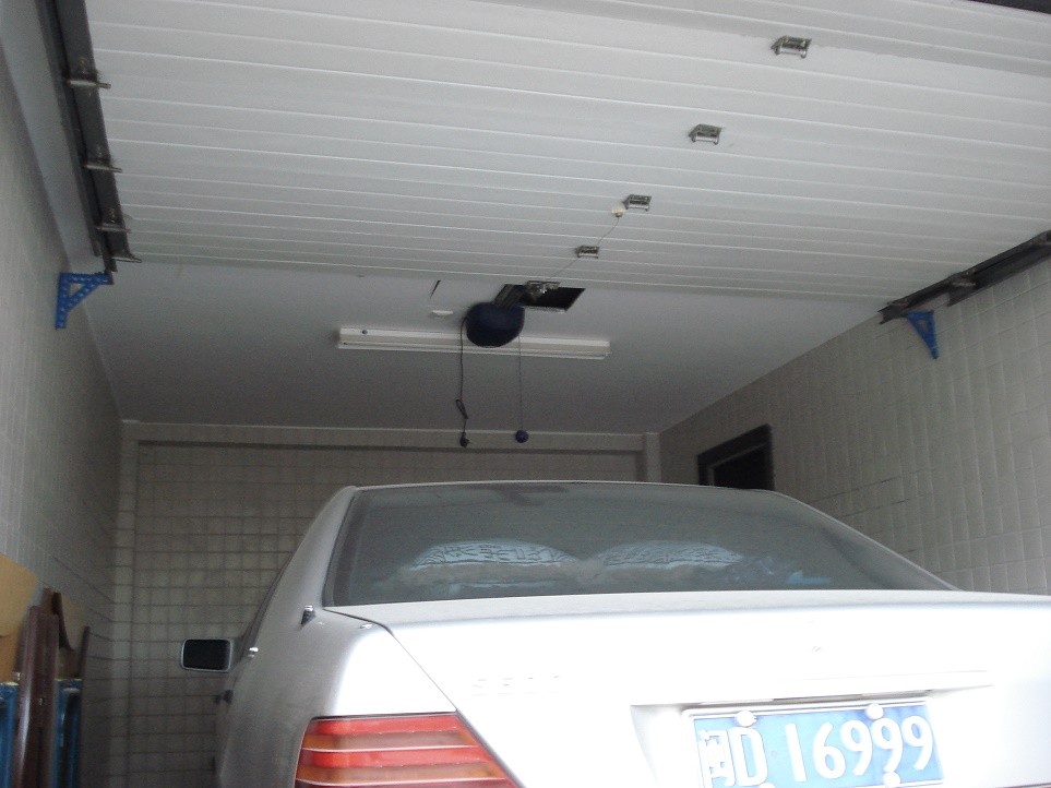 福州泰禾红树林别墅车库门采用意大利耐氏车库门机